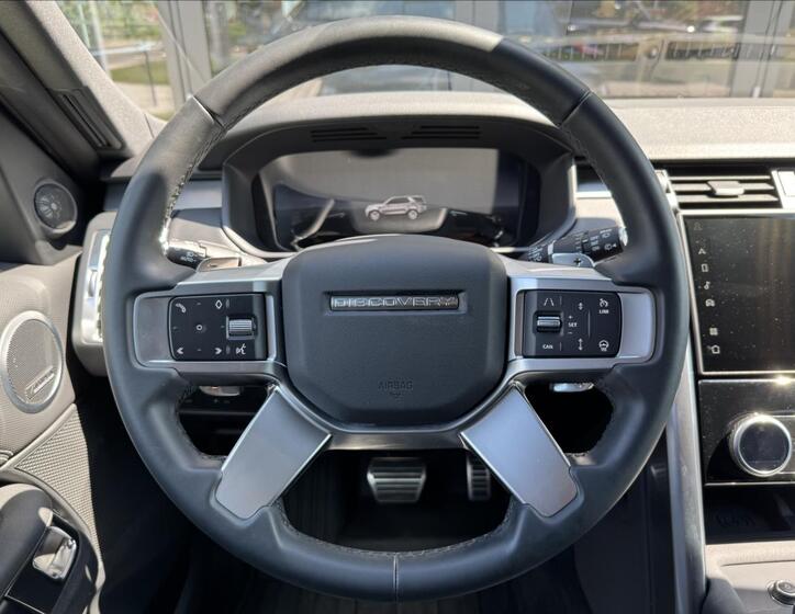 Land Rover Discovery 18