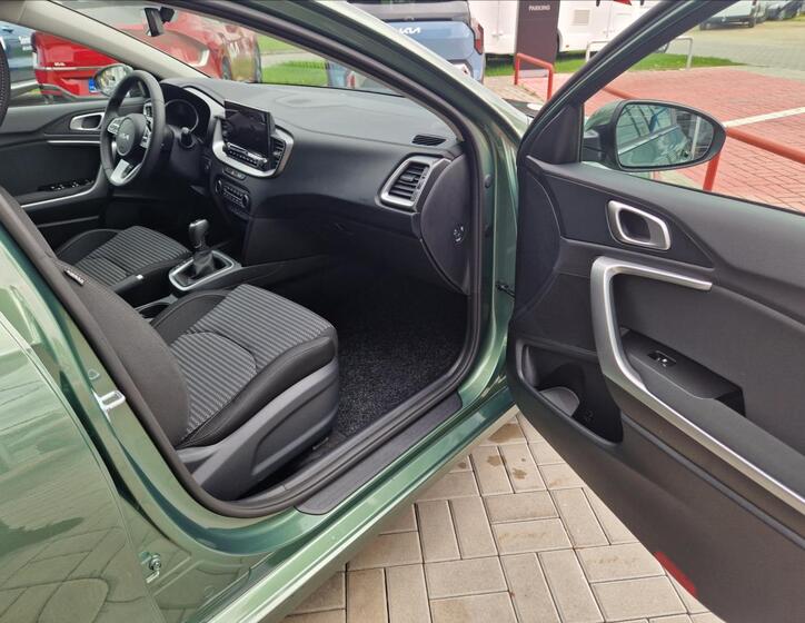 KIA Ceed 11