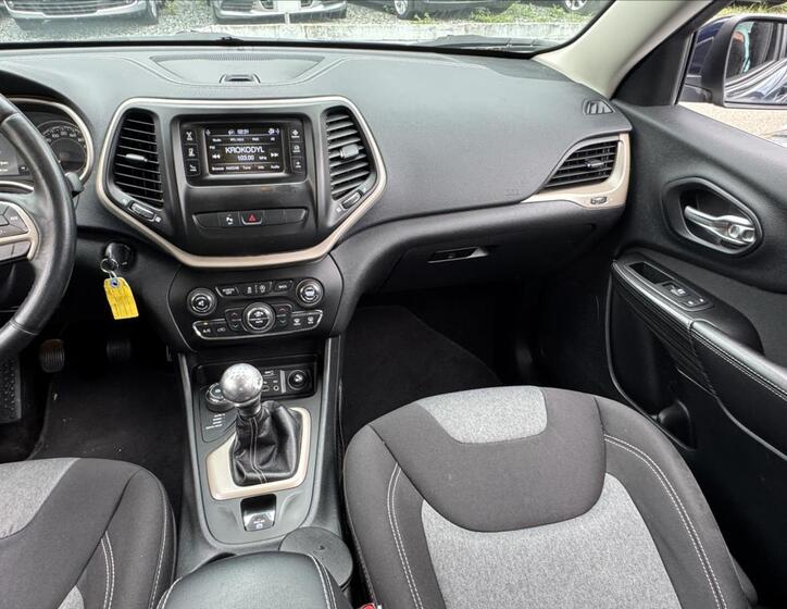 Jeep Cherokee 40