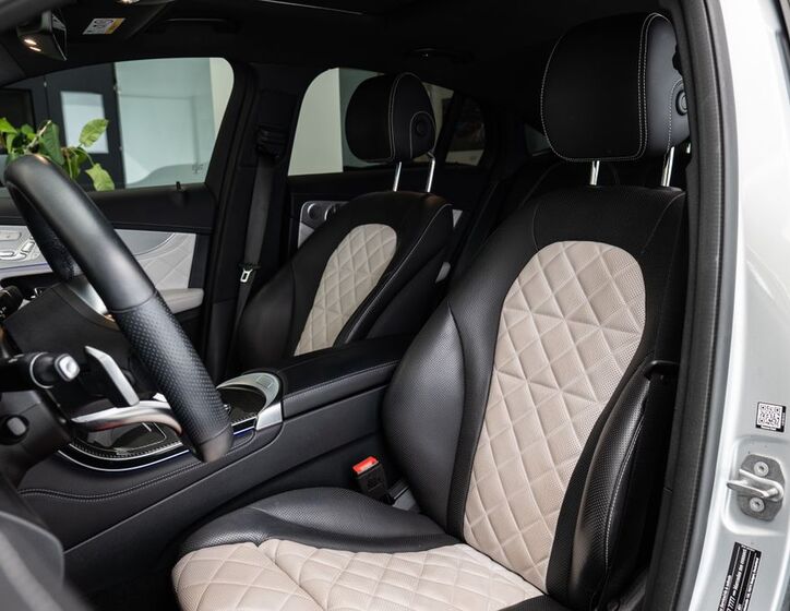 Mercedes-Benz GLC 8