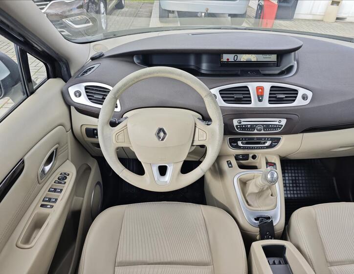 Renault Grand Scénic 18
