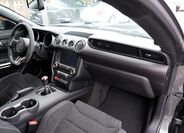 Ford Mustang 24