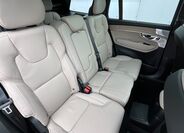 Volvo XC90 31