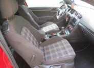 Volkswagen Golf 26