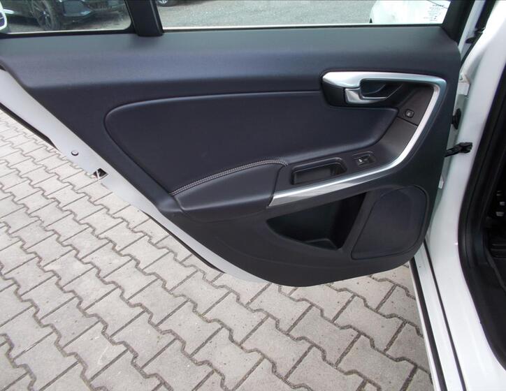 Volvo S60 18