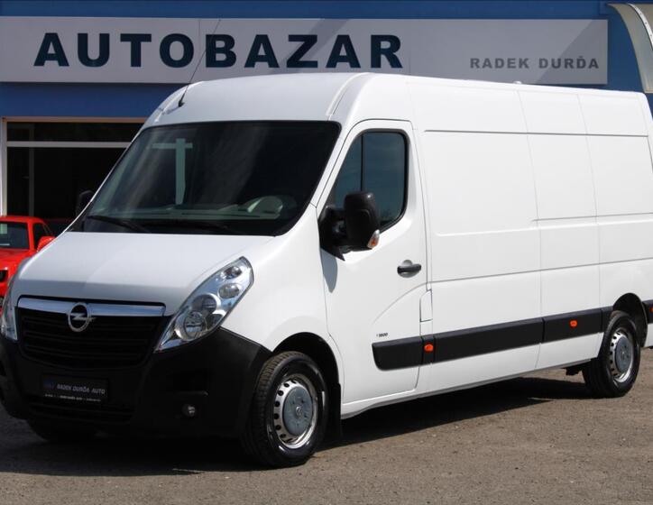 Opel Movano 1
