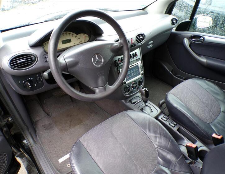 Mercedes-Benz Třídy A 12
