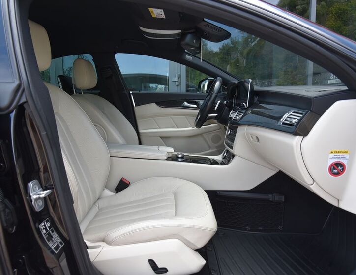 Mercedes-Benz CLS 19