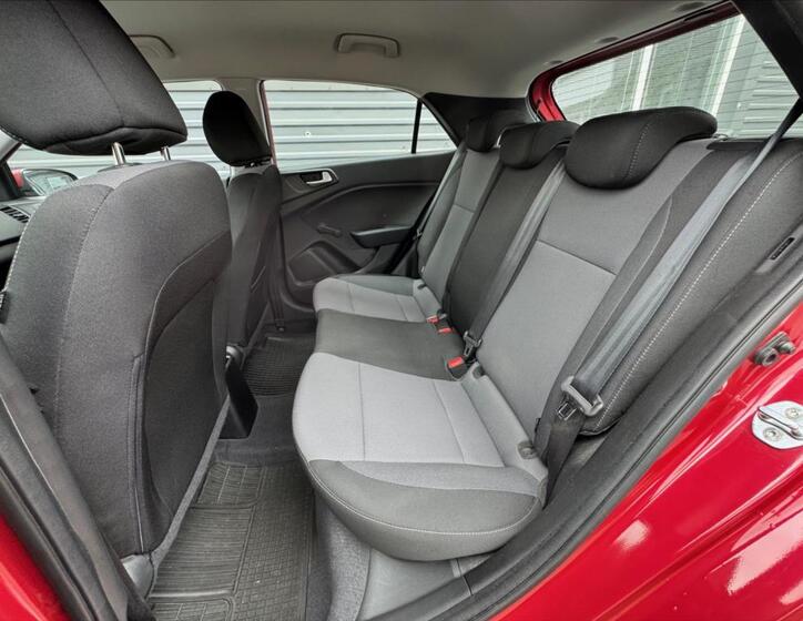 Hyundai i20 19
