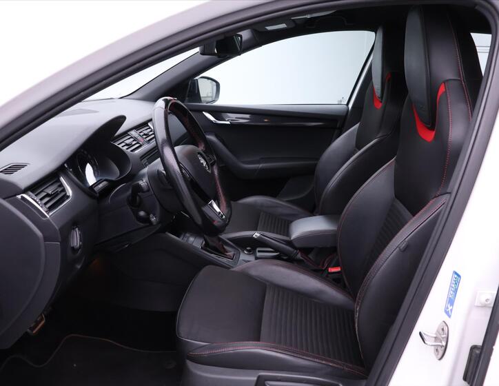 Škoda Octavia 10