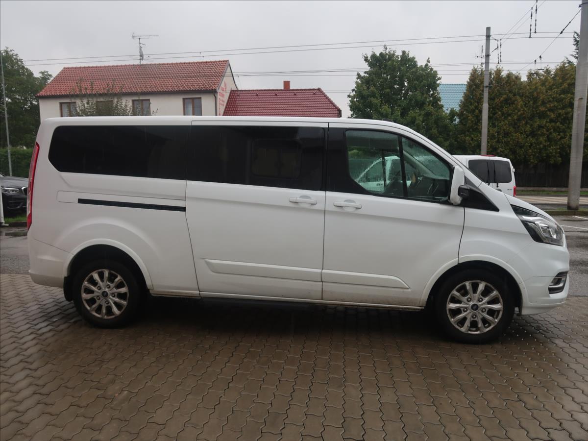 Ford Tourneo Custom