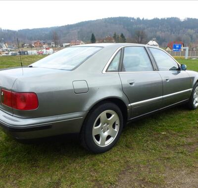 Audi A8 10