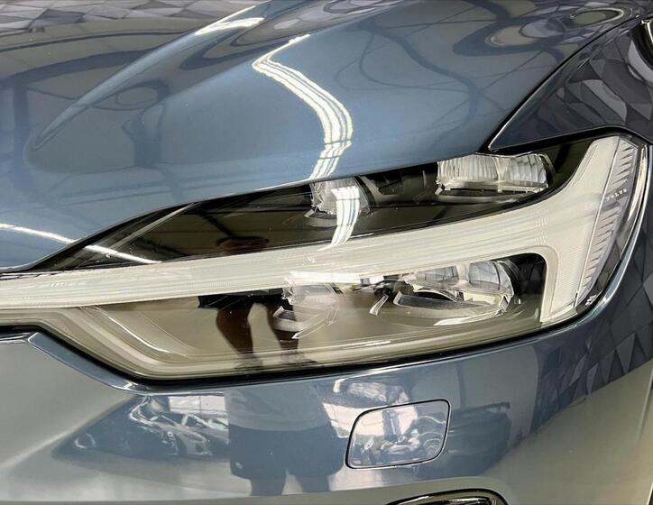 Volvo XC60 8