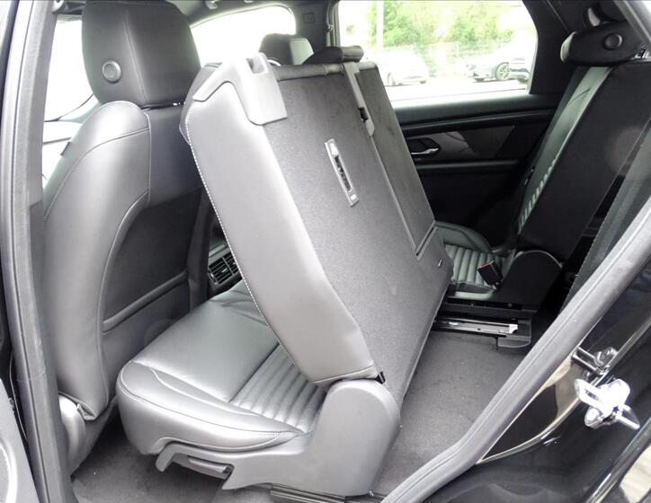 Land Rover Discovery Sport 30