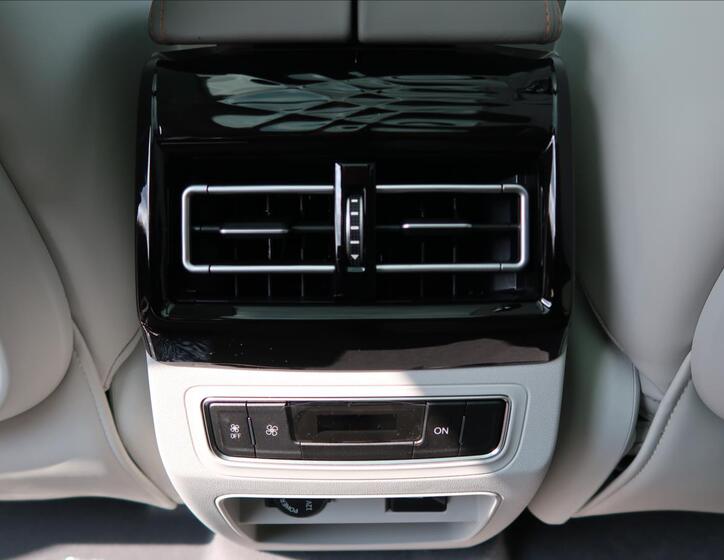 Dongfeng U-Tour 23