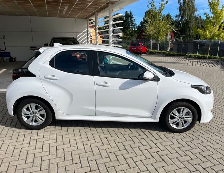 Toyota Yaris 7