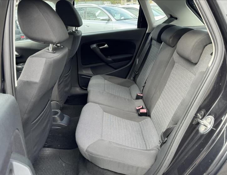 Volkswagen Polo 25