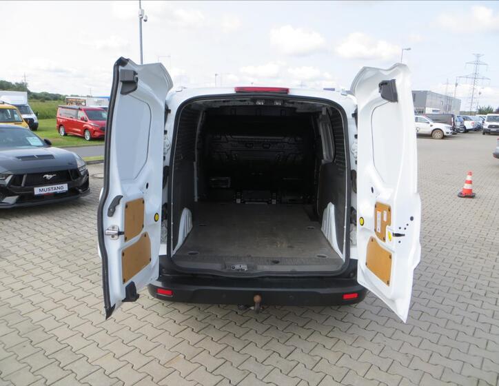 Ford Transit Connect 9