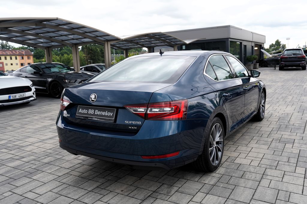 Škoda Superb