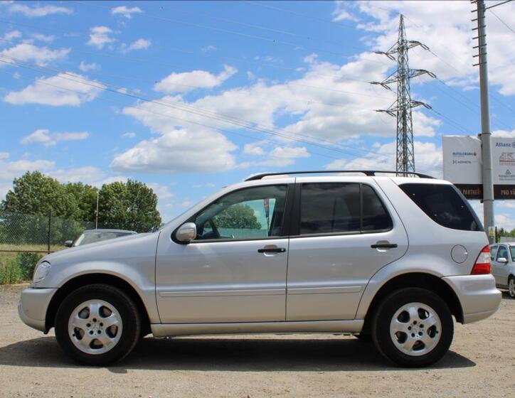 Mercedes-Benz Třídy M 8