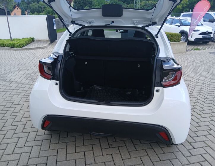 Toyota Yaris 13