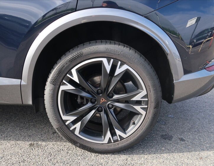Cupra Formentor 10