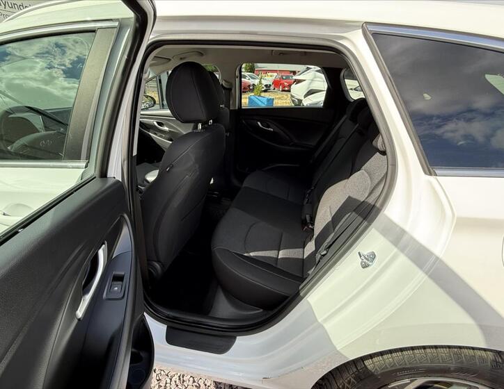 Hyundai i30 20