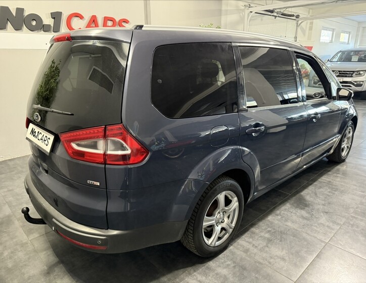 Ford Galaxy 5