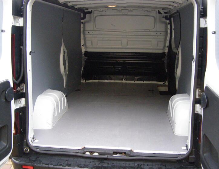 Opel Vivaro 17