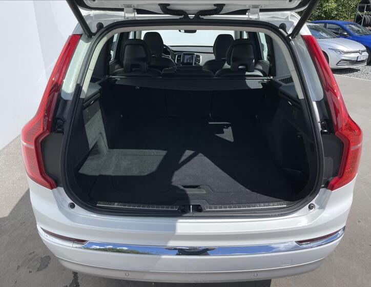 Volvo XC90 22
