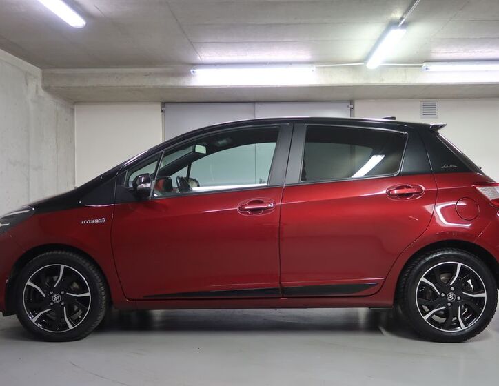 Toyota Yaris 8
