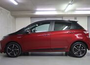 Toyota Yaris 8
