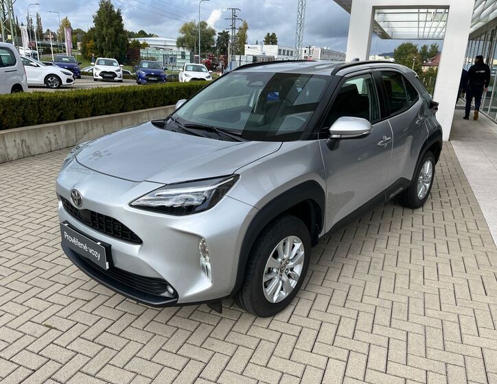 Toyota Yaris Cross 2