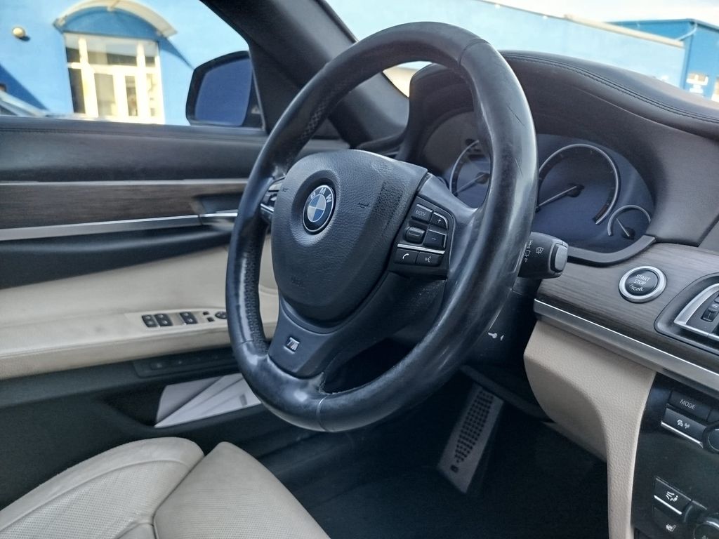 BMW Řada 7