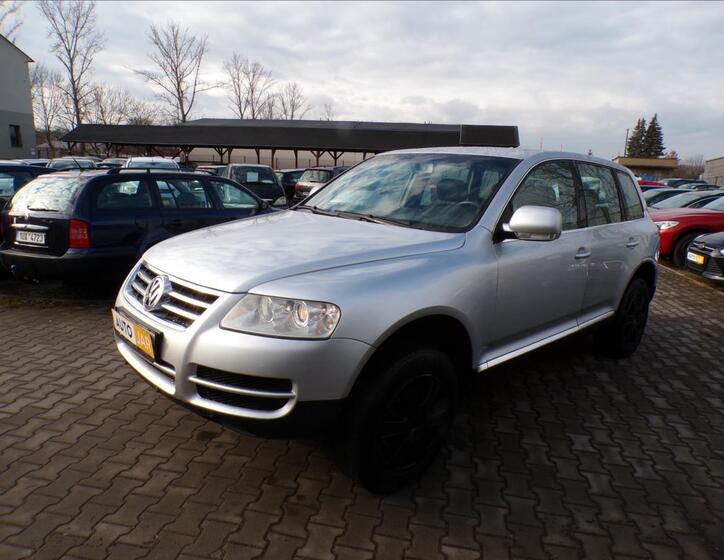 Volkswagen Touareg 2