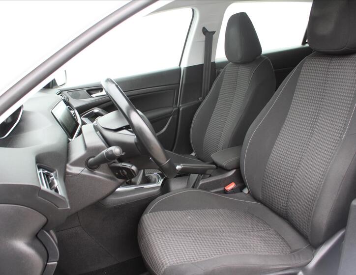 Peugeot 308 10