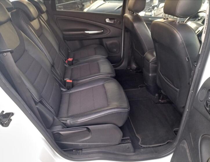 Ford S-MAX 15