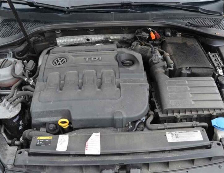 Volkswagen Golf 11