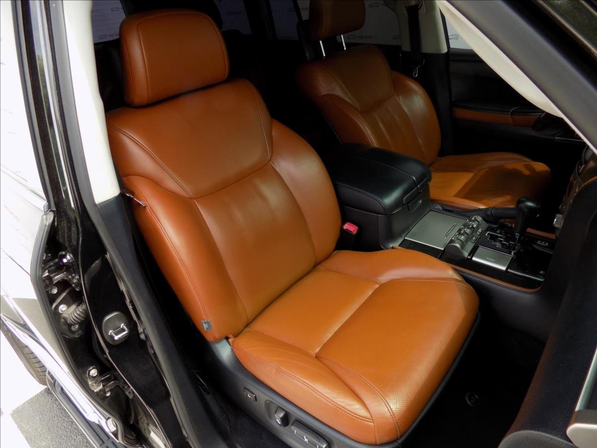 Lexus LX 570