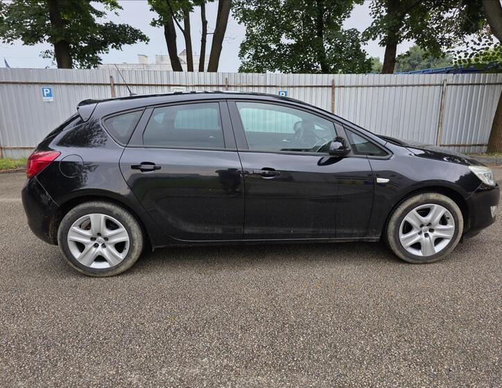 Opel Astra 7
