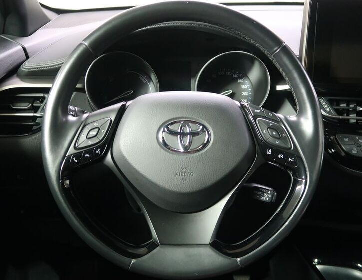 Toyota C-HR 15