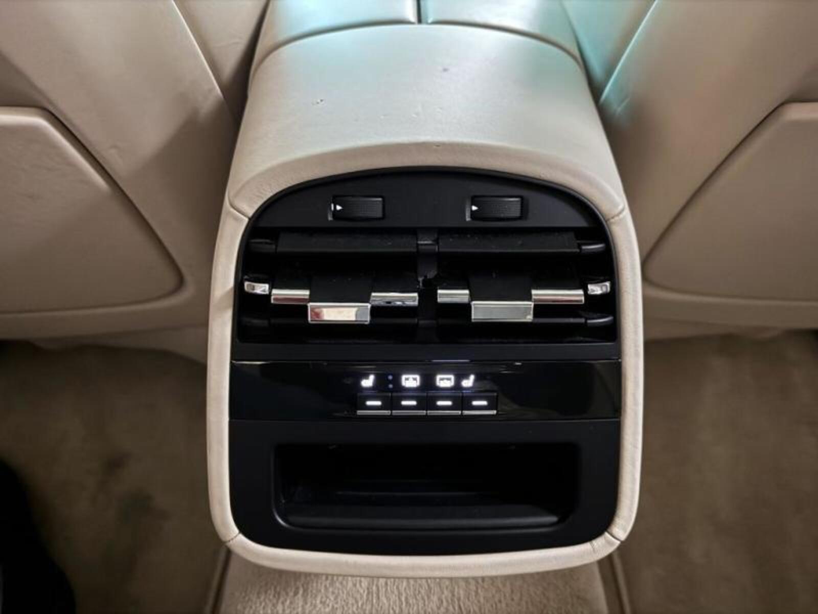 Maserati Quattroporte 23