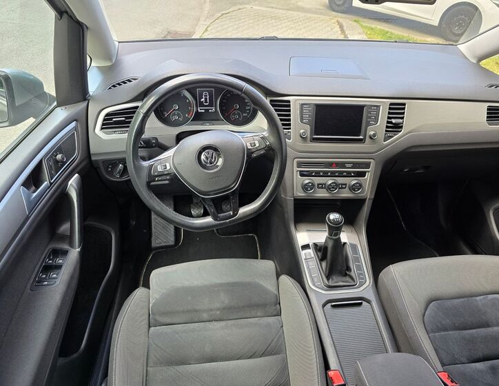 Volkswagen Golf Sportsvan 12