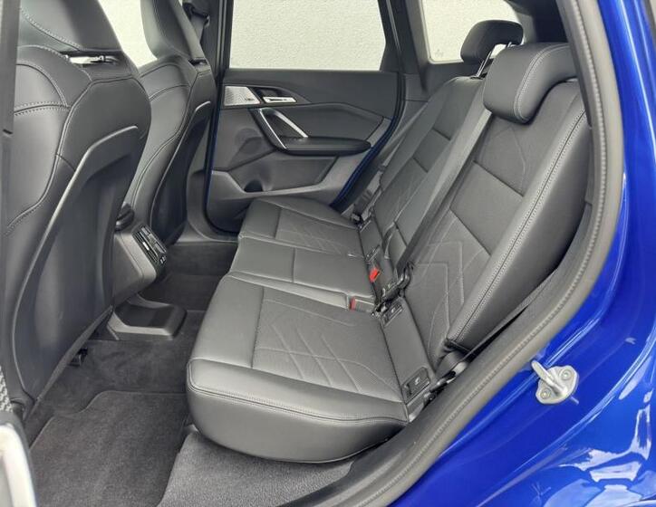 BMW X1 7