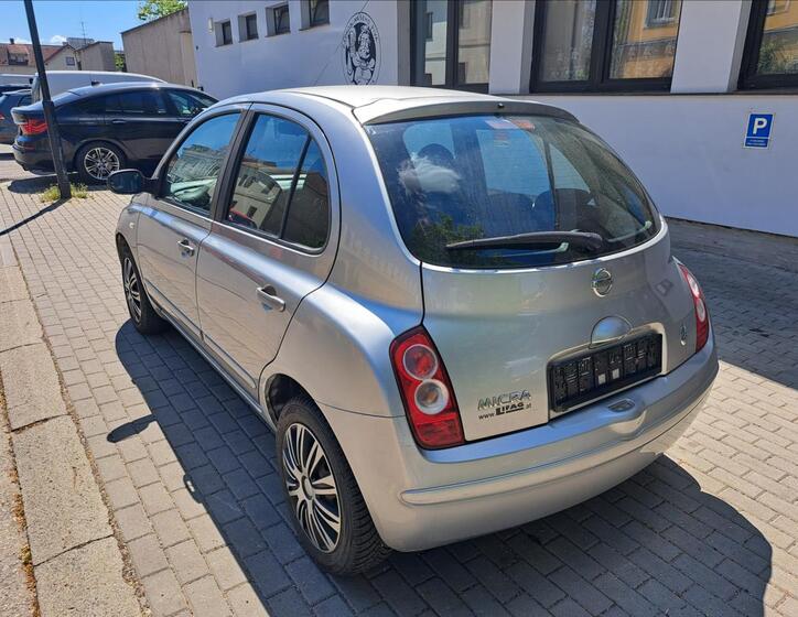 Nissan Micra 9