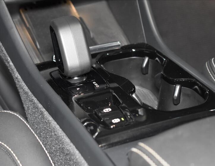 Volvo XC40 14