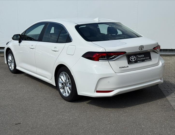 Toyota Corolla 4