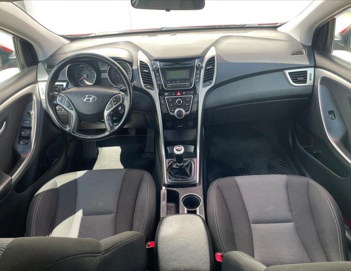 Hyundai i30 13