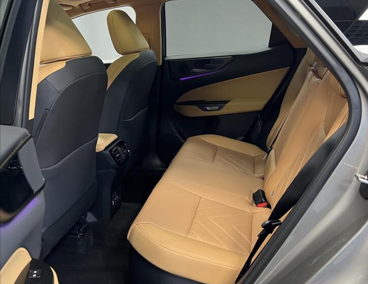 Lexus NX 350h 8