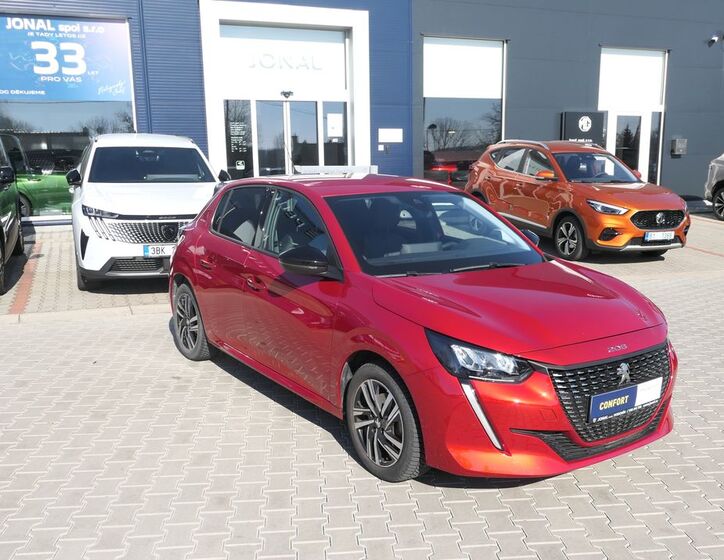 Peugeot 208 10
